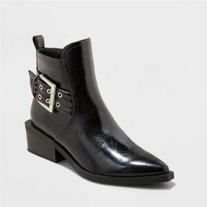 Women's Giovanna Buckle Western Ankle
Boots with Memory Foam Insole - new